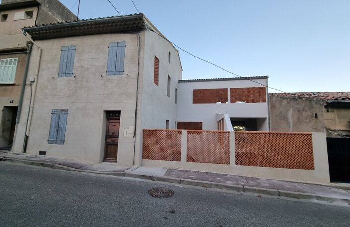 Duplex T3 de 77m2 avec patio et garage à  SAINT SAVOURNIN (13) à renover — photo 4