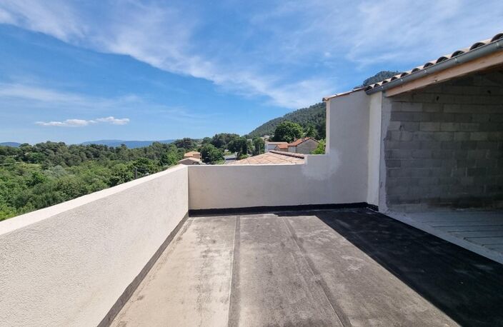 Studio avec grande terrasse à Saint Savournin — photo 4