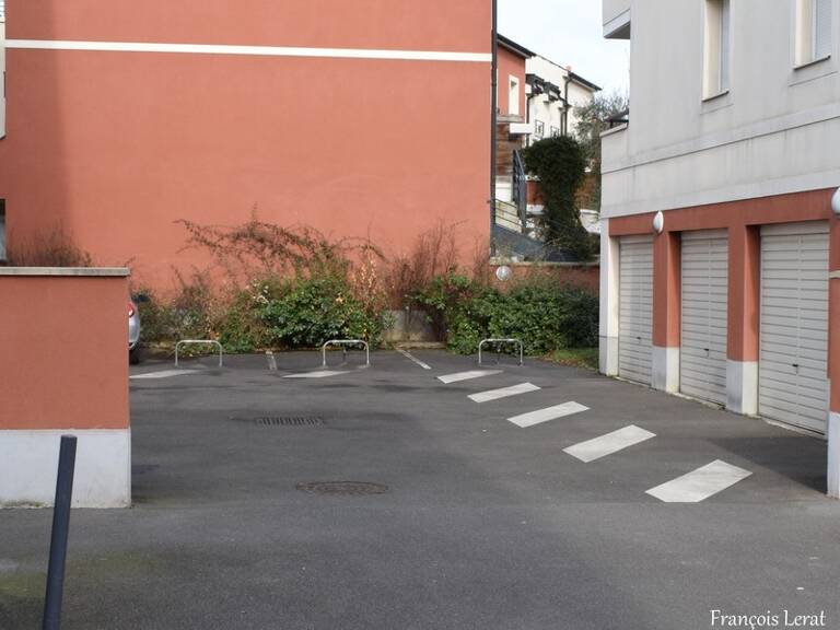 à vendre Choisy le Roi 94600 - Place de parking en extérieur- Résidence aquaverde - Rue du Lieutenant Colonel Curie - 7 995 € honoraires d'agence inclus — photo 1