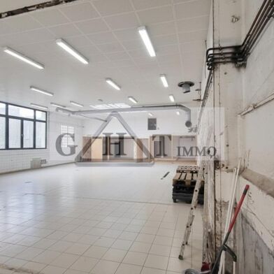Local industriel  930000 €