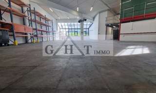 Local industriel  625 m² à louer à La Courneuve (93120)