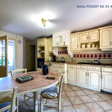 Maison 7 pièces 285500 €