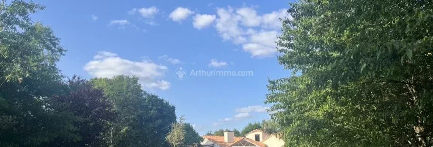 Maison   m² à vendre à Chantonnay (85110)