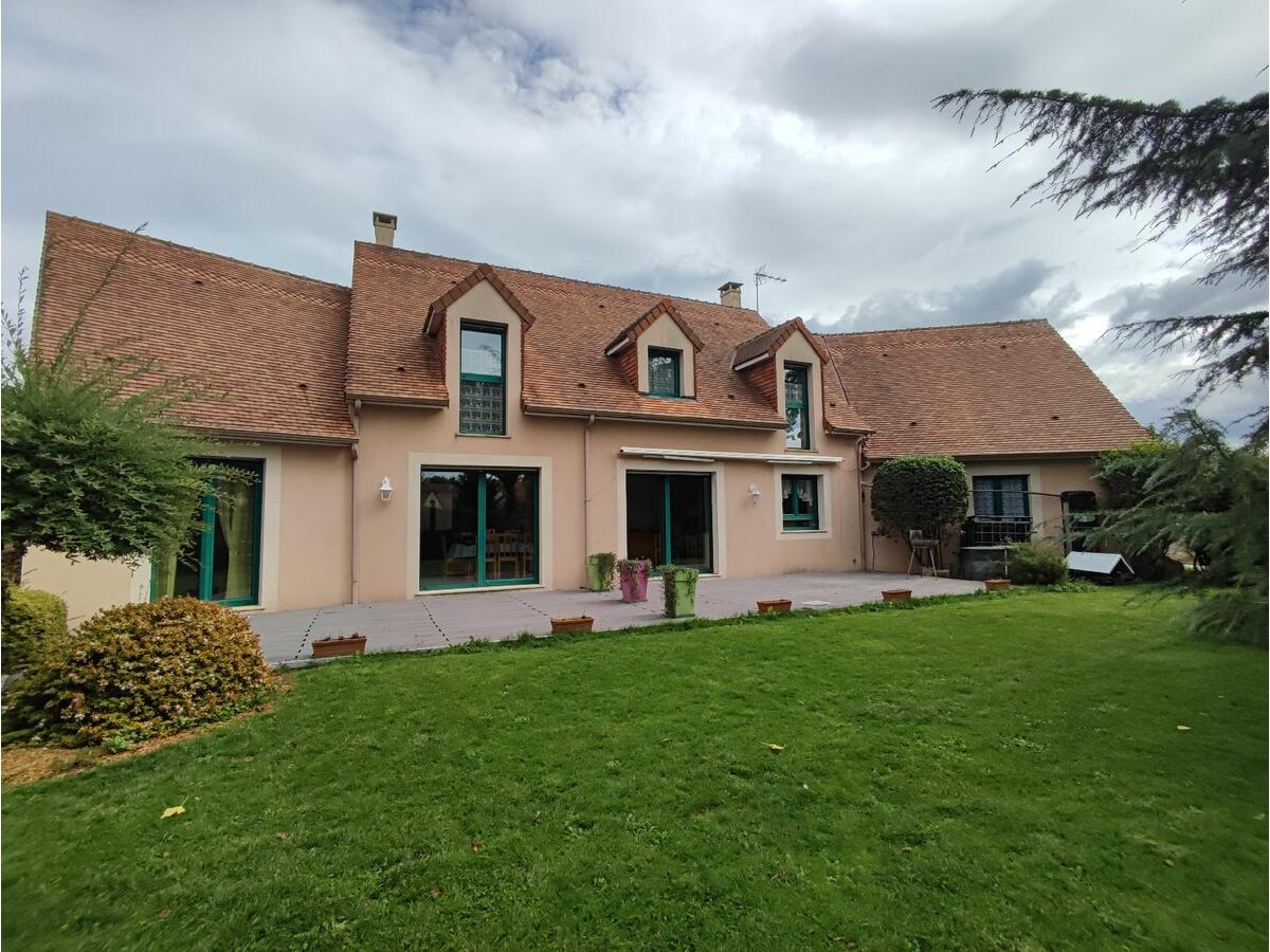 Villa / Maison  T8 à vendre Alençon 61000