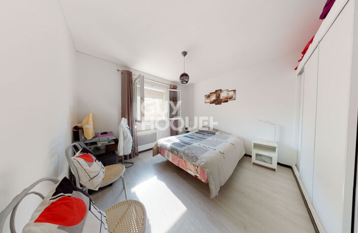 Nîmes immeuble  438m² sur 3900m² de terrain — photo 5