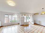 Bandol- appartement 4 pièces- 2 chambres- dernier étage- terrasse- cave-place de parking privée en sous sol — photo 2