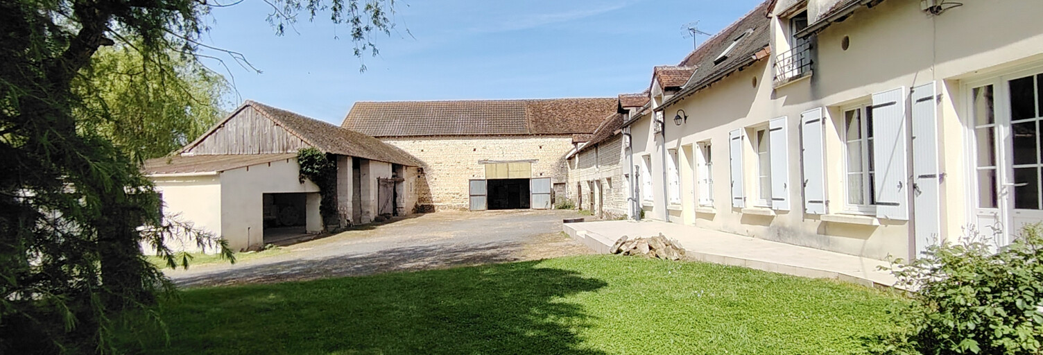 Maison 7 Pièces 210 m² à vendre à Dangé-Saint-Romain (86220)