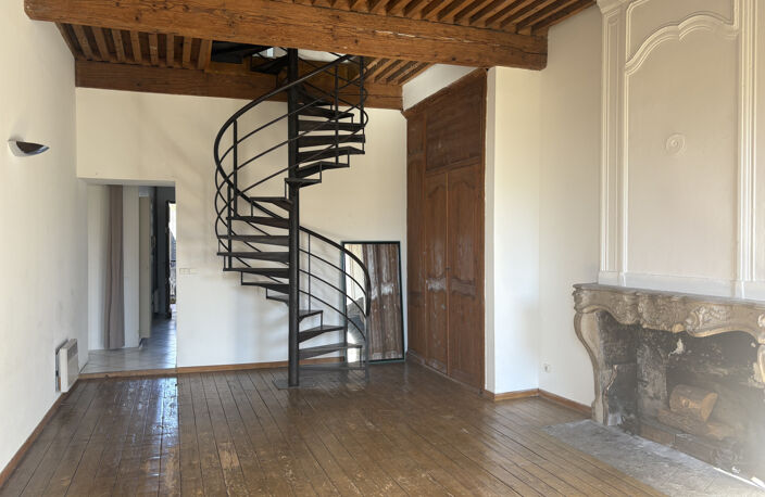 Appartement f4 dans immeuble 18 ème — photo 3
