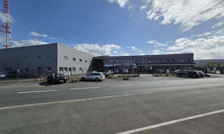 Commerce  6000 m² à louer à Saint-Barthélemy-d'Anjou (49124)