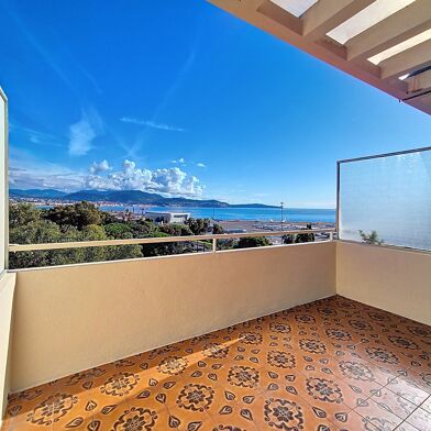 Appartement  245000 €