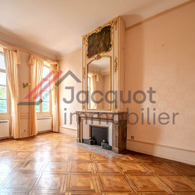 Appartement 4 pièces 215000 €