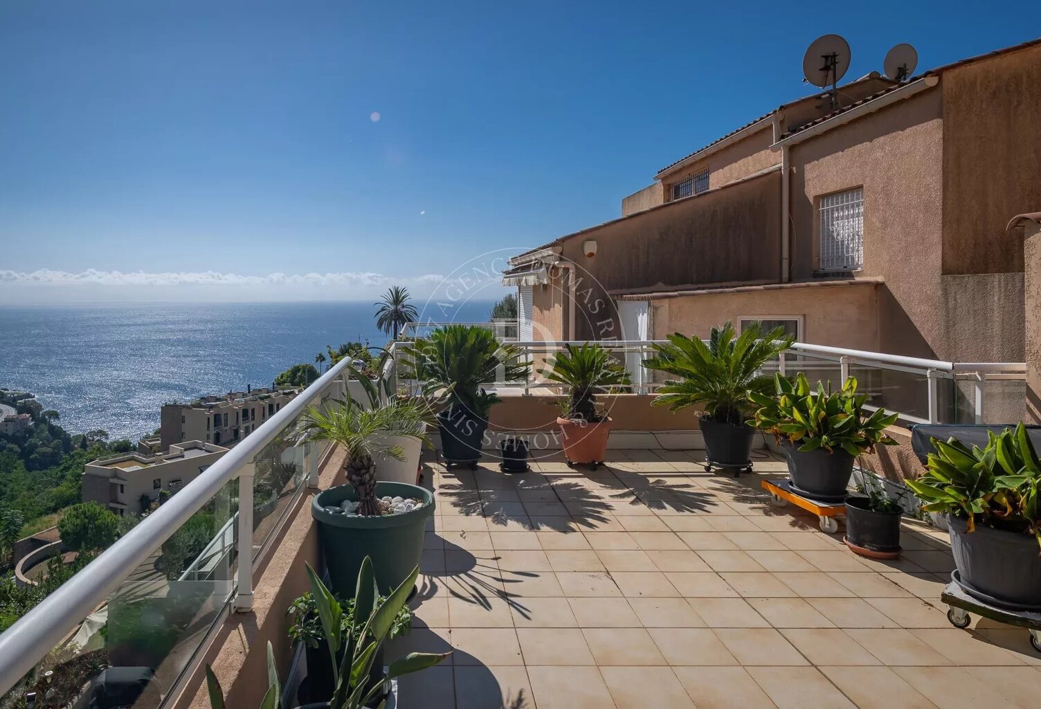Appartement d’exception au dernier étage avec terrasse, jardin p — photo 1