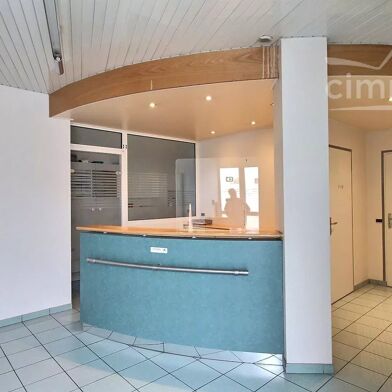 Commerce  295000 €