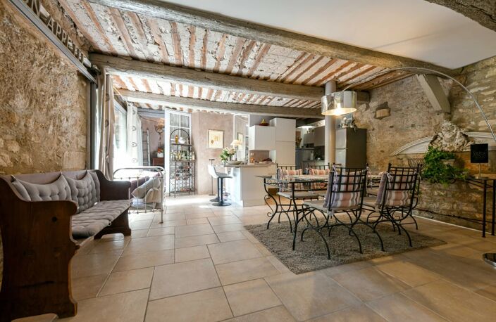 Uzès Nord, superbe demeure historique datant de l’an 815 — photo 3
