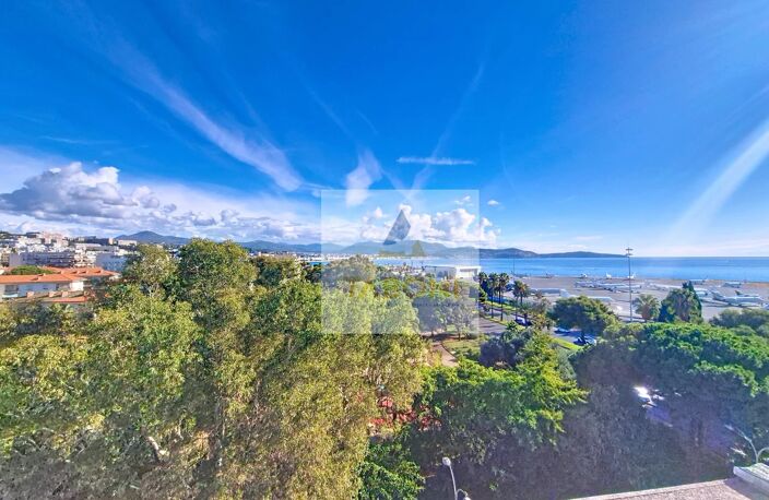 2 PIECES - RENE CASSIN - DERNIER ETAGE - TRAVERSANT VUE MER — photo 3