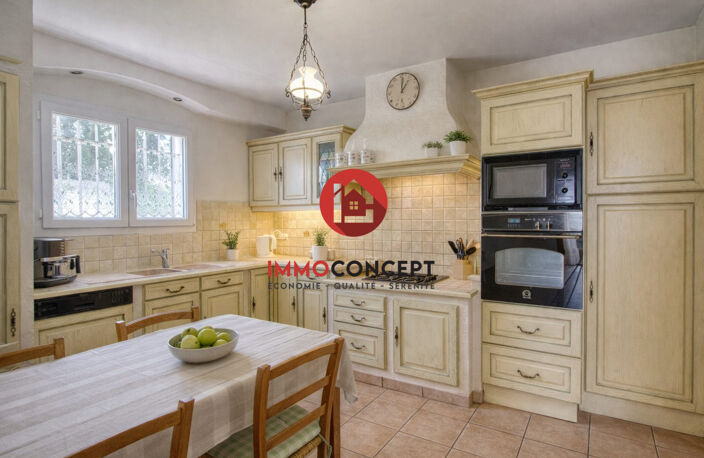 Maison familiale 140 m²  3 chambres  Terrain piscinable ? — photo 3