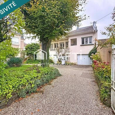 Immeuble  249000 €