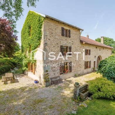 Maison 7 pièces 450000 €