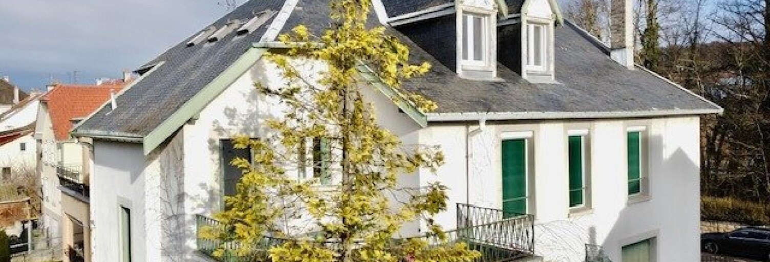 Appartement 5 Pièces 131 m² à vendre à Delle (90100)