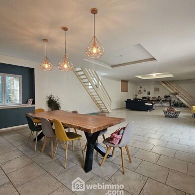 Maison 8 pièces 299970 €