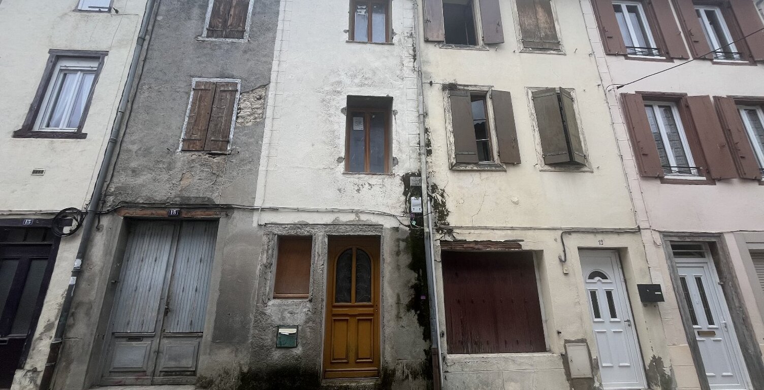 Vente maison 4 pièces 50 m² Lavelanet (09300) — photo 1