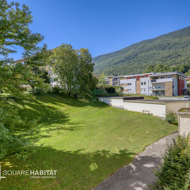 Appartement 4 pièces 275000 €