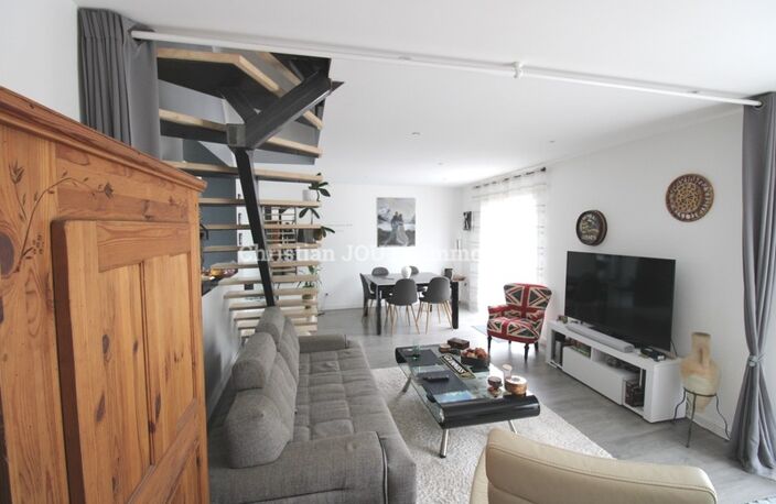 Villa — photo 3