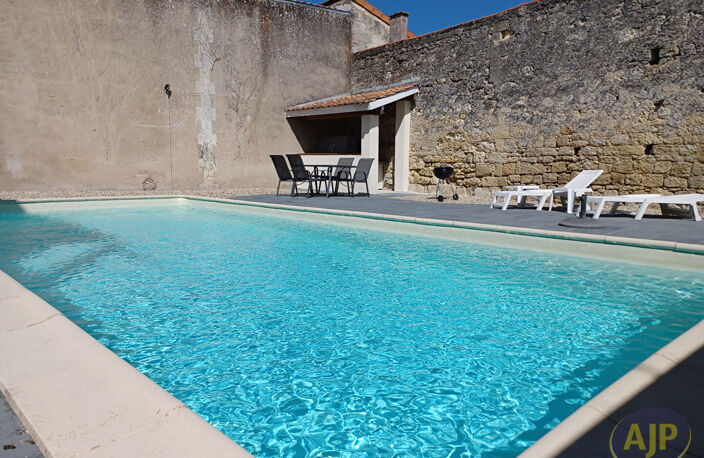 Maison Bourgeoise avec piscine ST VIVIEN ! — photo 4