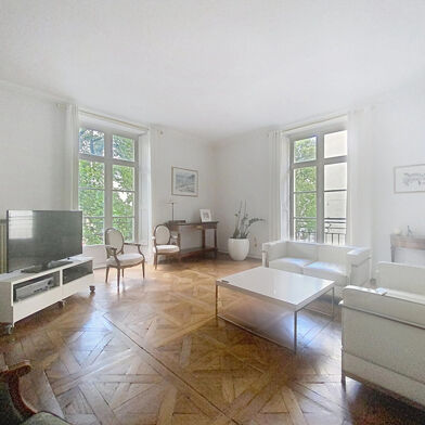 Appartement 6 pièces 543550 €