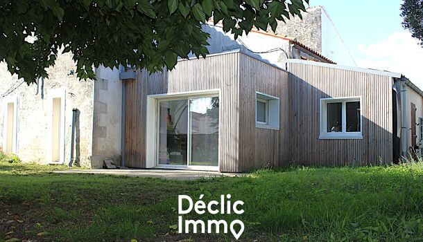 Maison de Village  5 pièces  à vendre Rochefort 17300