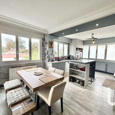 Appartement 4 pièces 285000 €