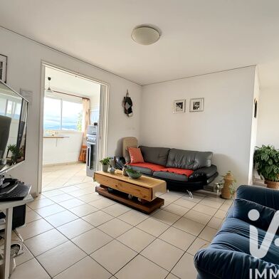 Appartement 5 pièces 256000 €