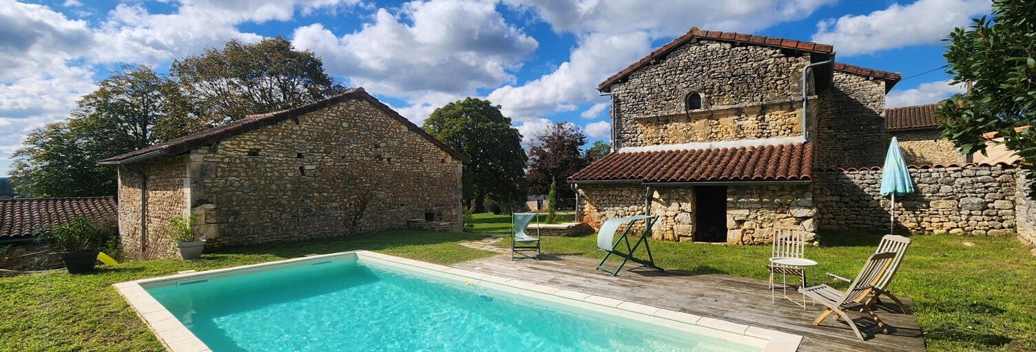 Maison 8 Pièces 306 m² à vendre à La Rochette (16110)