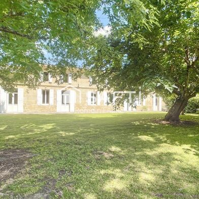 Maison 8 pièces 499000 €