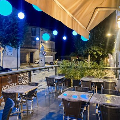 Commerce  180000 €