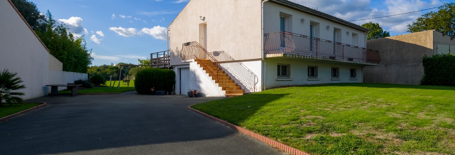 Maison 5 Pièces 89 m² à vendre à Essarts-en-Bocage (85140)