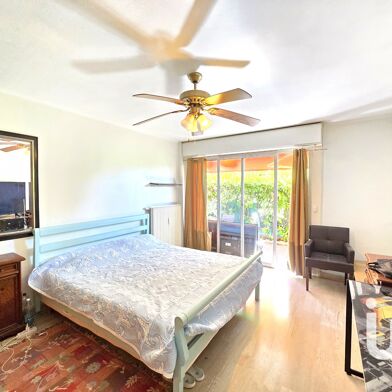 Appartement 3 pièces 270000 €