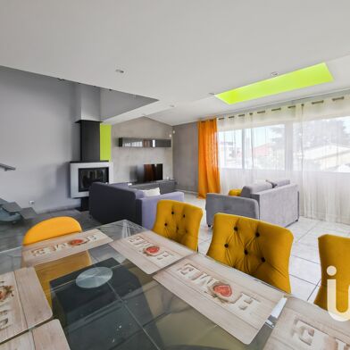 Maison 8 pièces 499000 €