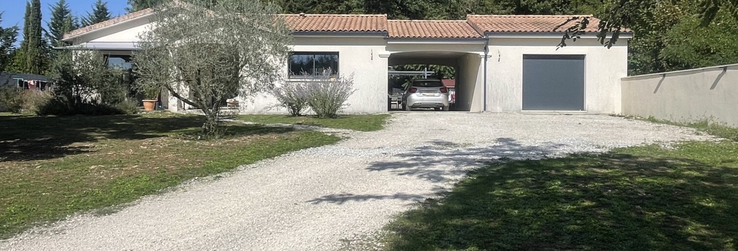 Maison 5 Pièces 144 m² à vendre à Tourriers (16560)