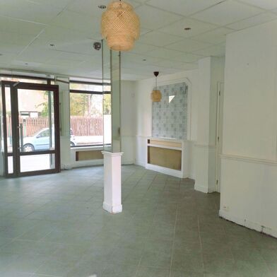 Commerce  200000 €