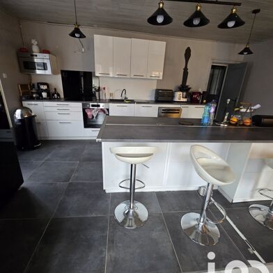 Immeuble  290000 €