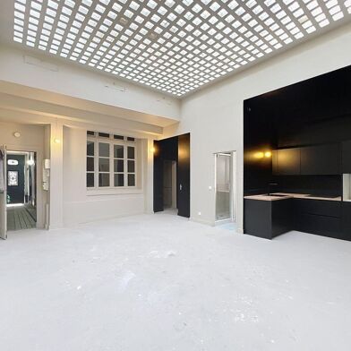 Commerce  230000 €