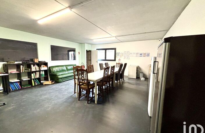 Location Bureaux 146 m&sup2; — photo 3