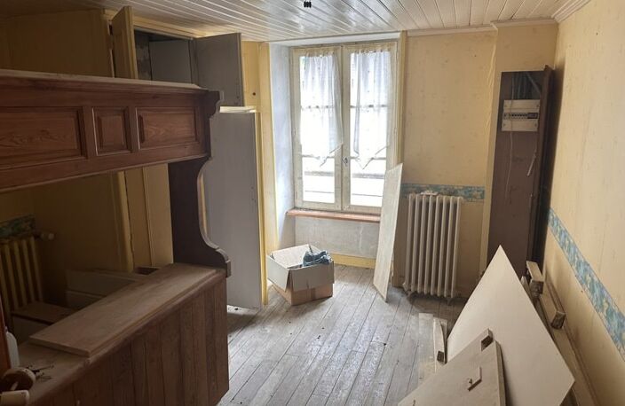 Maison en pierre de 3 pièces principales — photo 4