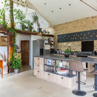 Maison 14 pièces 549900 €