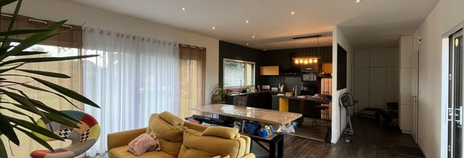 Maison 4 Pièces 111 m² à vendre à Cléden-Poher (29270)