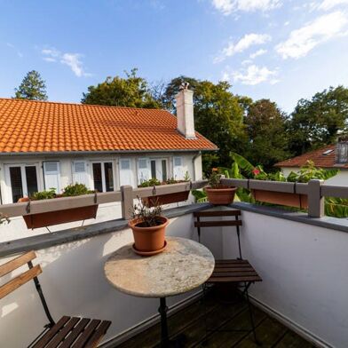 Appartement 3 pièces 343200 €