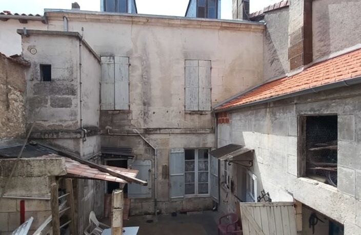 Maison de ville de 7 pièces principales — photo 2