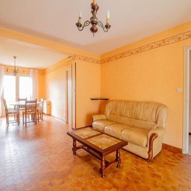 Maison 6 pièces 328290 €