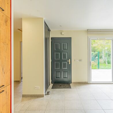 Maison 3 pièces 303688 €